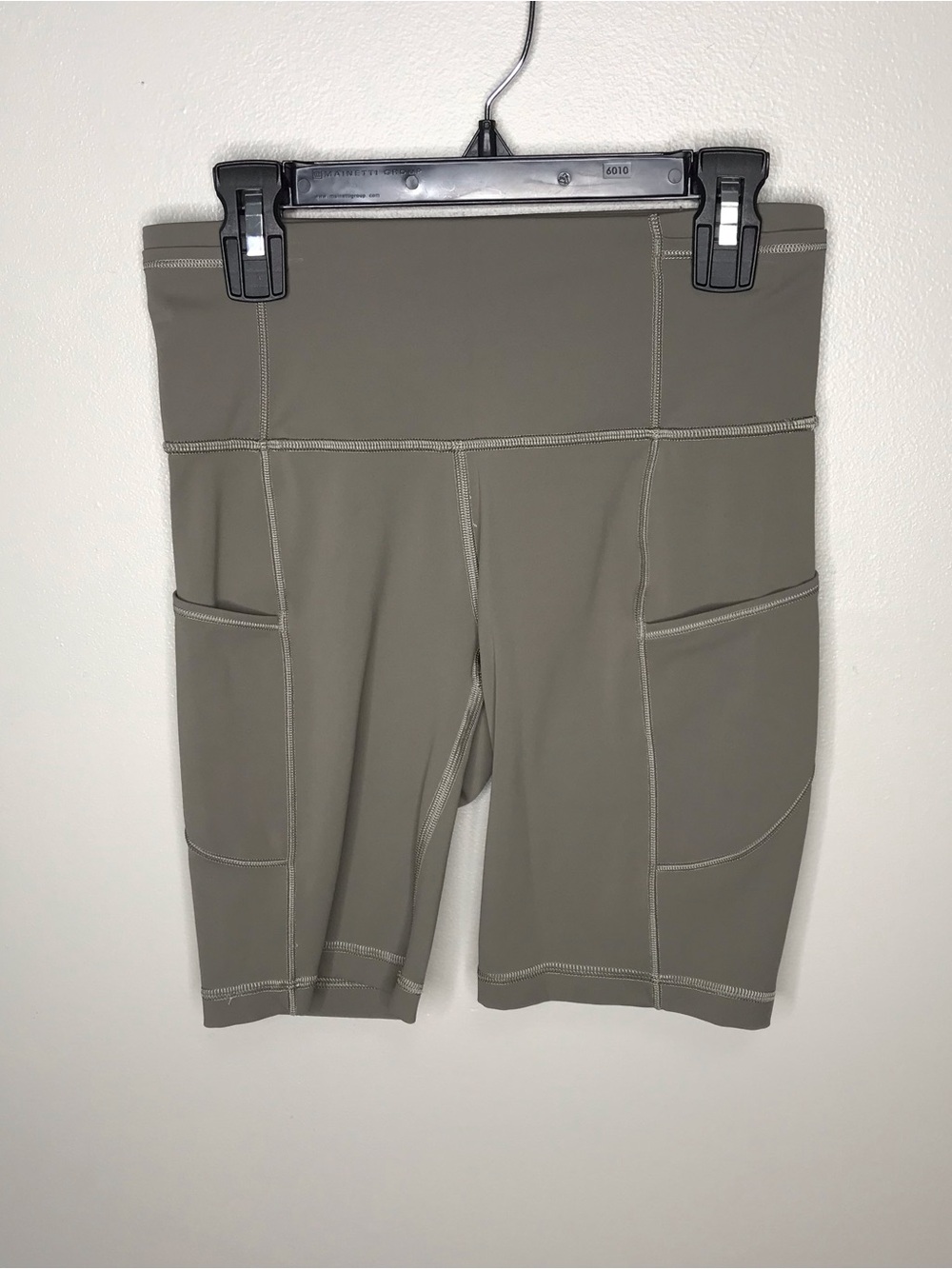 lululemon Fast and Free size 4 biker shorts 8 in seam